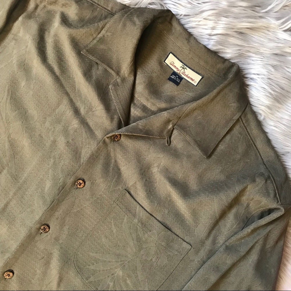 Tommy Bahama short sleeve button up (men)